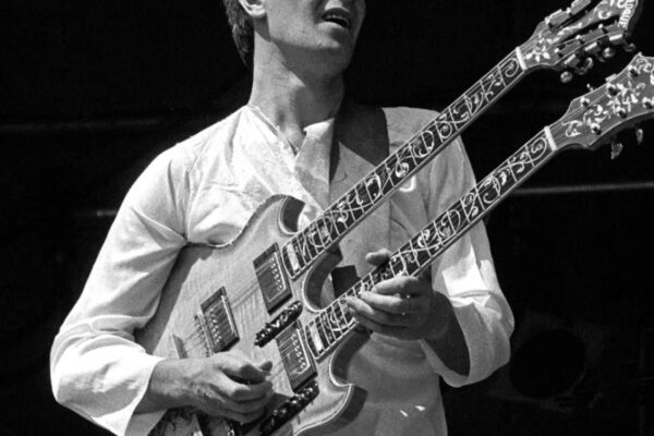 L’Argante 184 Rock e Misticismo: Mahavishnu John McLaughlin (PART ONE)